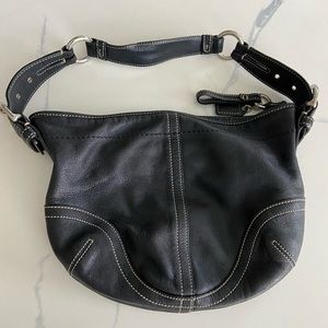 Coach Black Zipper shoulder purse